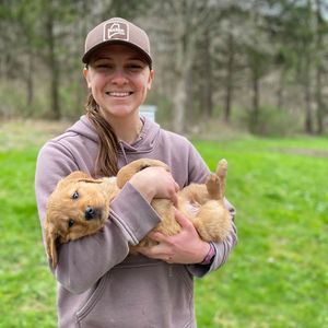 Meet your Posher, Alexi